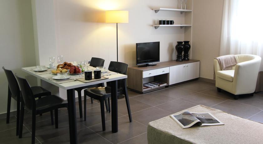 Pierre & Vacances Barcelona Sants Ngoại thất bức ảnh