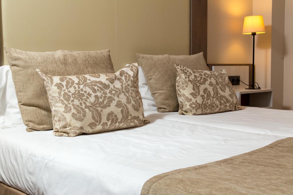 Pierre & Vacances Barcelona Sants Ngoại thất bức ảnh