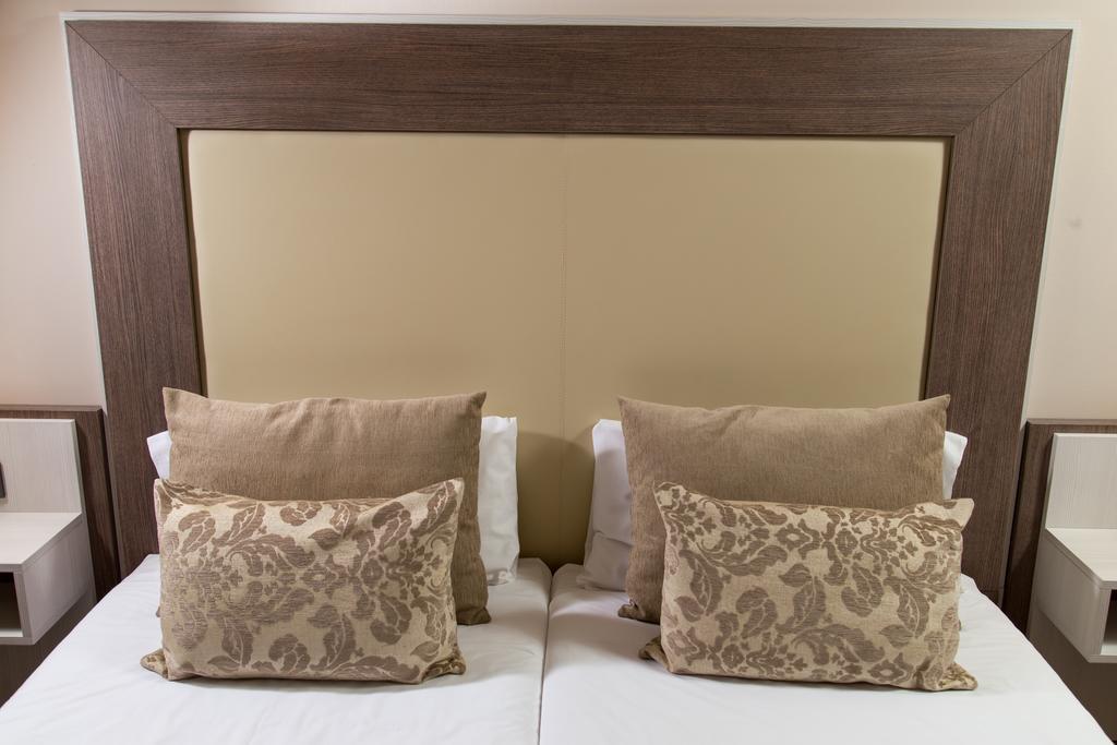Pierre & Vacances Barcelona Sants Ngoại thất bức ảnh