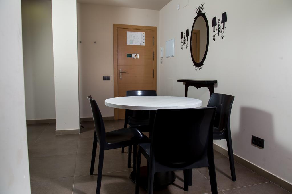 Pierre & Vacances Barcelona Sants Ngoại thất bức ảnh