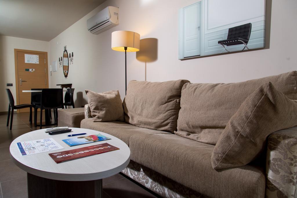 Pierre & Vacances Barcelona Sants Ngoại thất bức ảnh