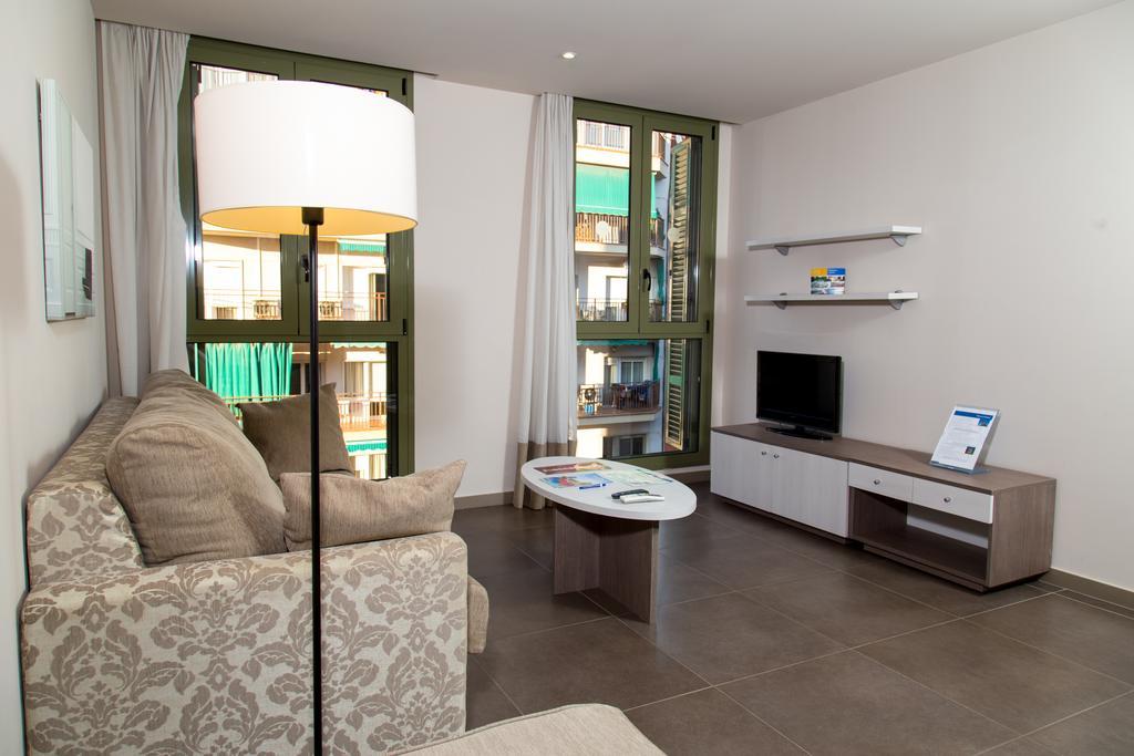 Pierre & Vacances Barcelona Sants Ngoại thất bức ảnh