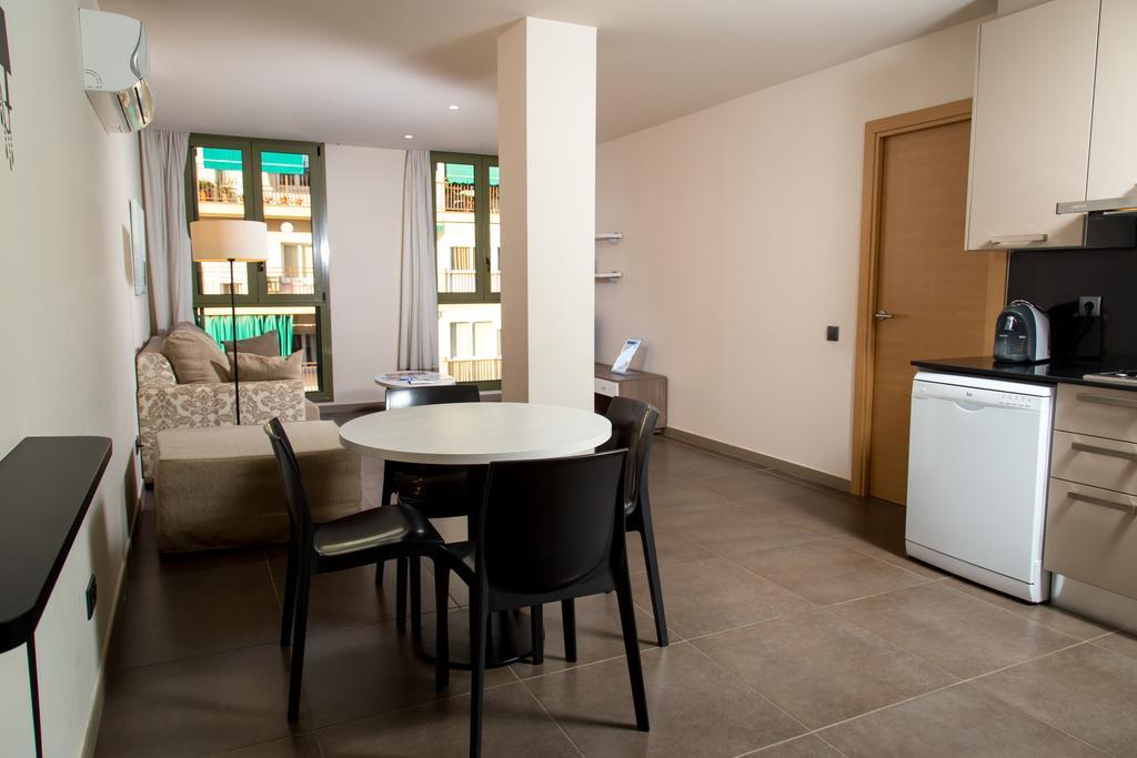 Pierre & Vacances Barcelona Sants Ngoại thất bức ảnh