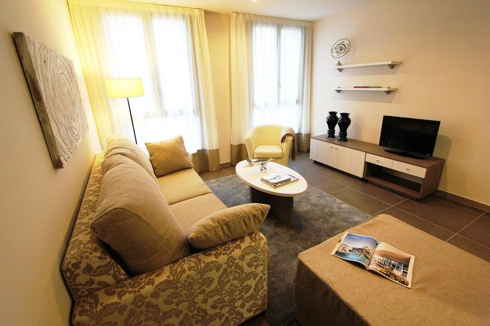 Pierre & Vacances Barcelona Sants Ngoại thất bức ảnh