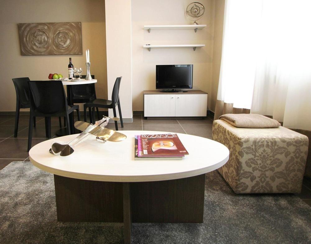 Pierre & Vacances Barcelona Sants Ngoại thất bức ảnh