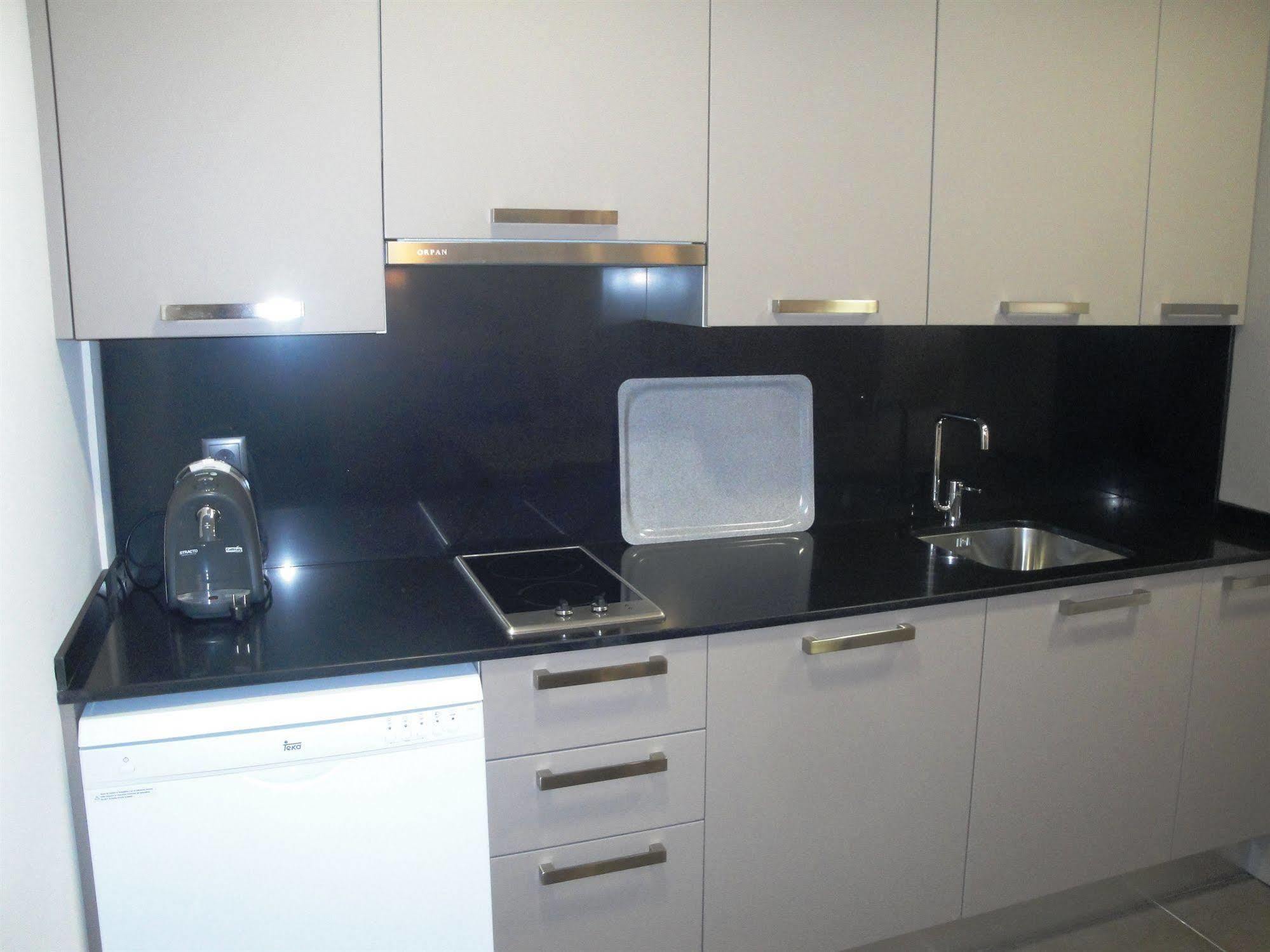 Pierre & Vacances Barcelona Sants Ngoại thất bức ảnh