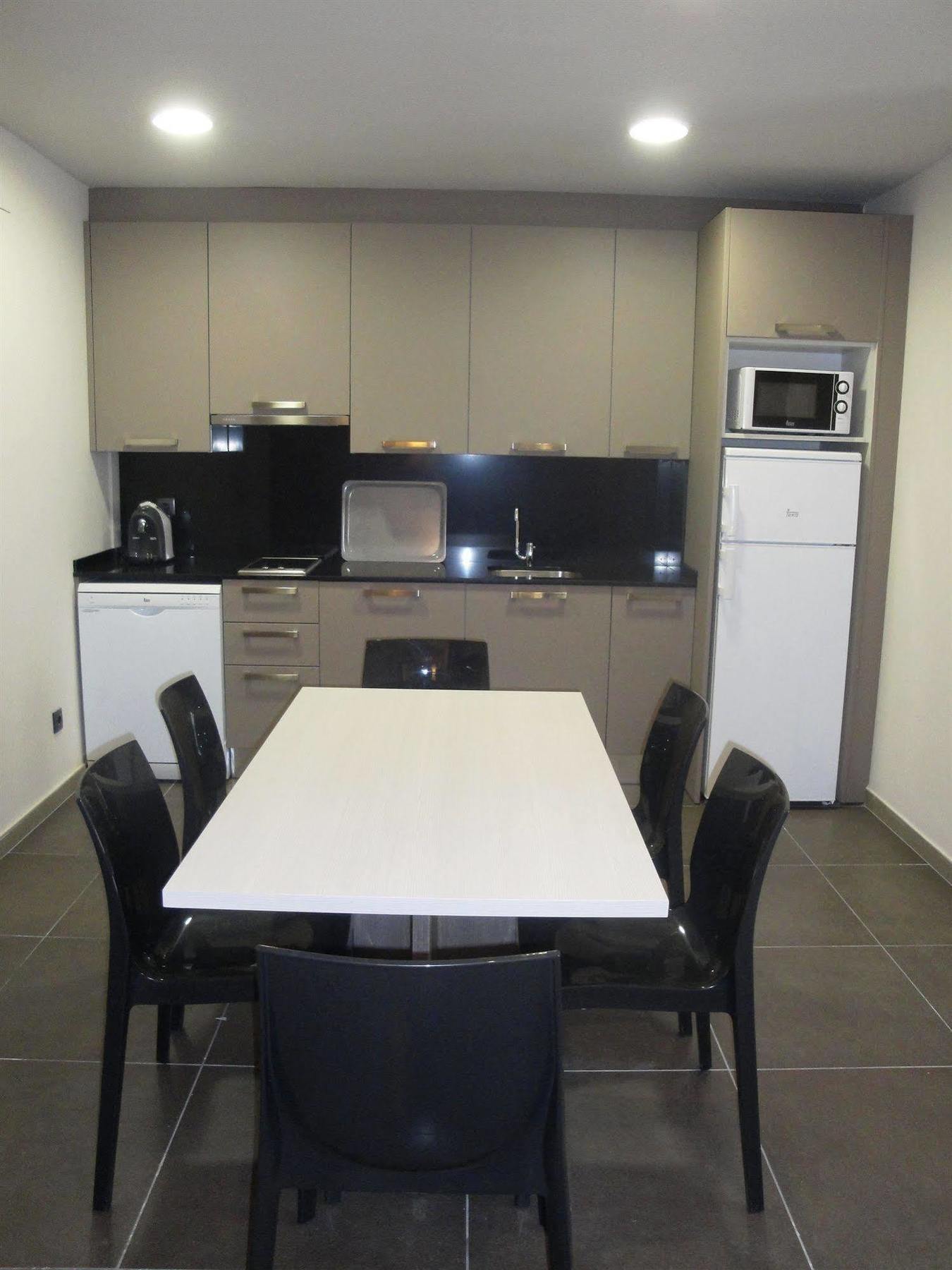 Pierre & Vacances Barcelona Sants Ngoại thất bức ảnh